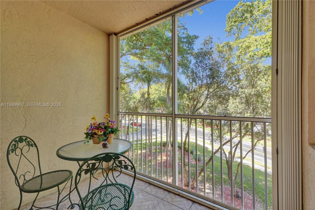 9511 Weldon Cir, Unit G306, Tamarac, FL 33321 Photo