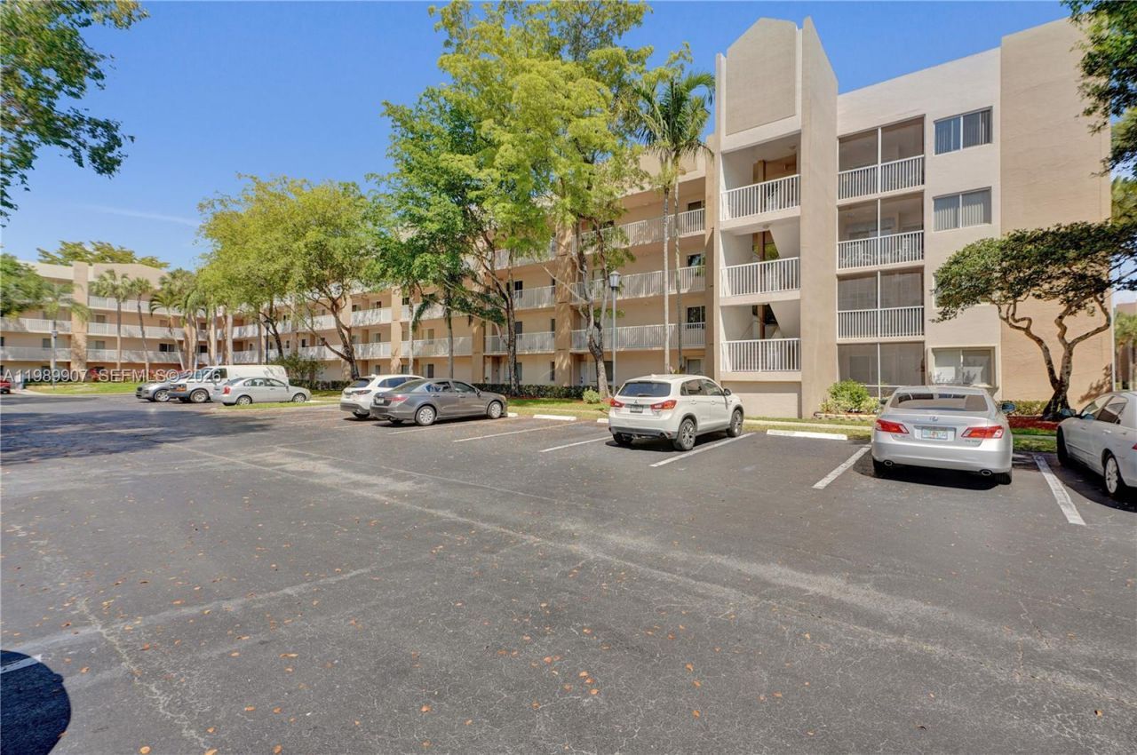 9511 Weldon Cir, Unit G306, Tamarac, FL 33321 Photo