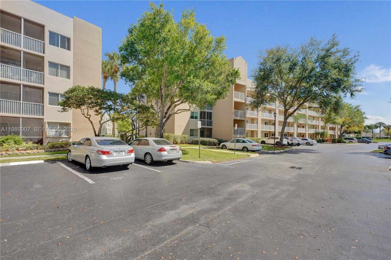 9511 Weldon Cir, Unit G306, Tamarac, FL 33321 Photo