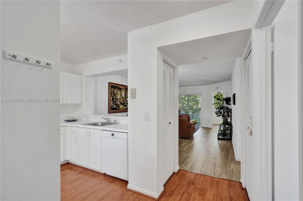 9511 Weldon Cir, Unit G306, Tamarac, FL 33321 Photo