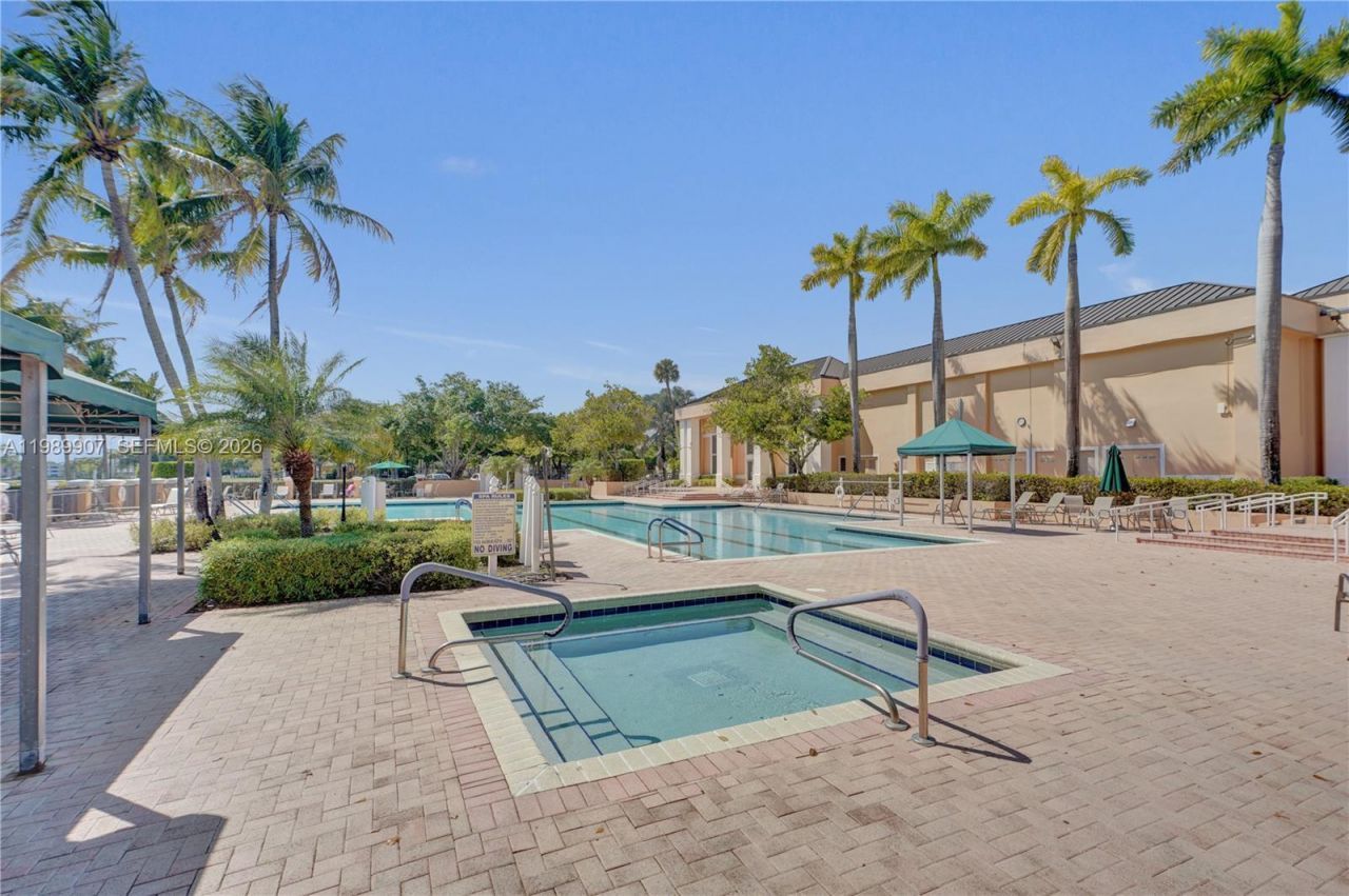 9511 Weldon Cir, Unit G306, Tamarac, FL 33321 Photo