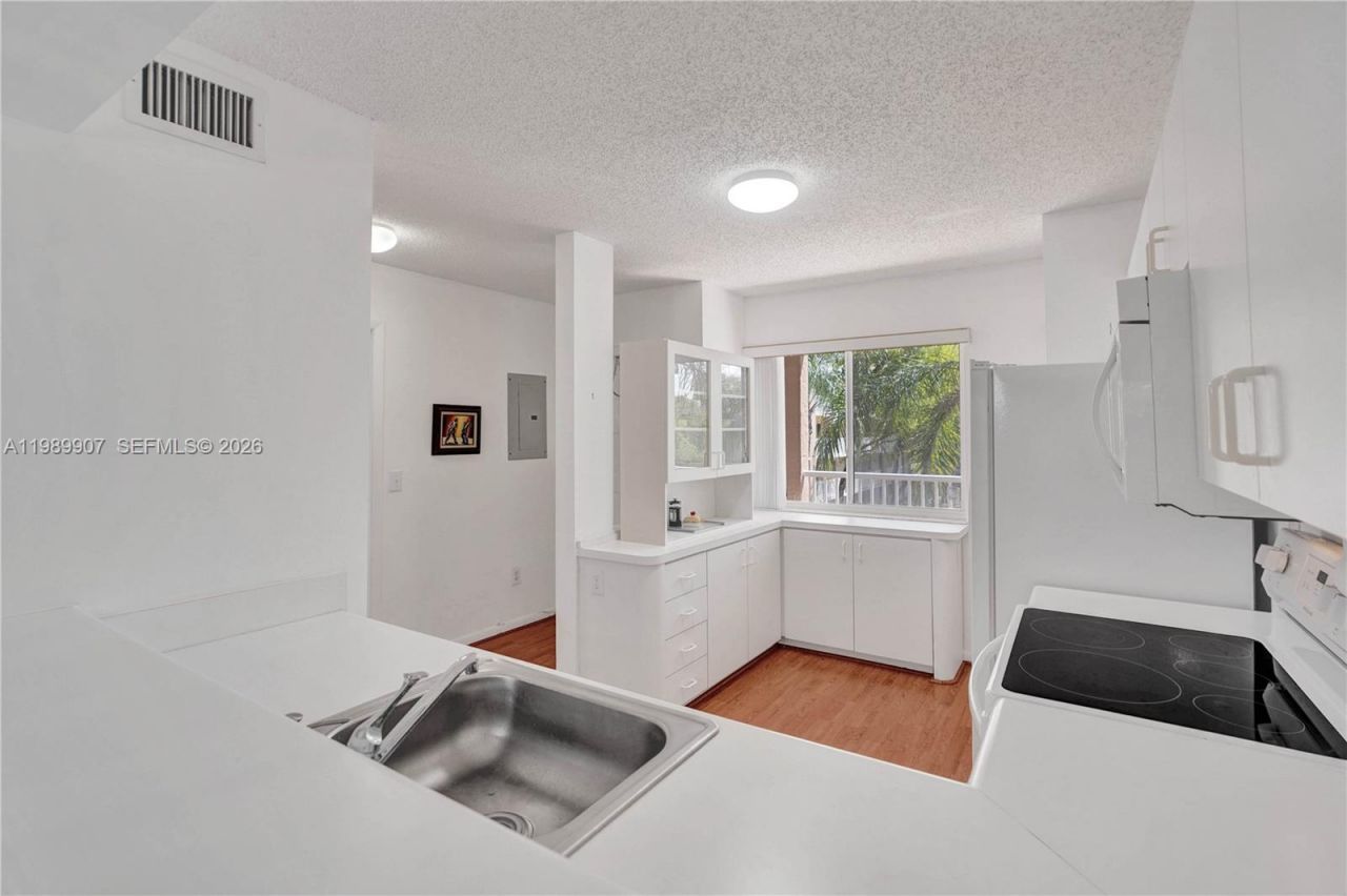 9511 Weldon Cir , Unit G306, Tamarac, FL 33321 Photo