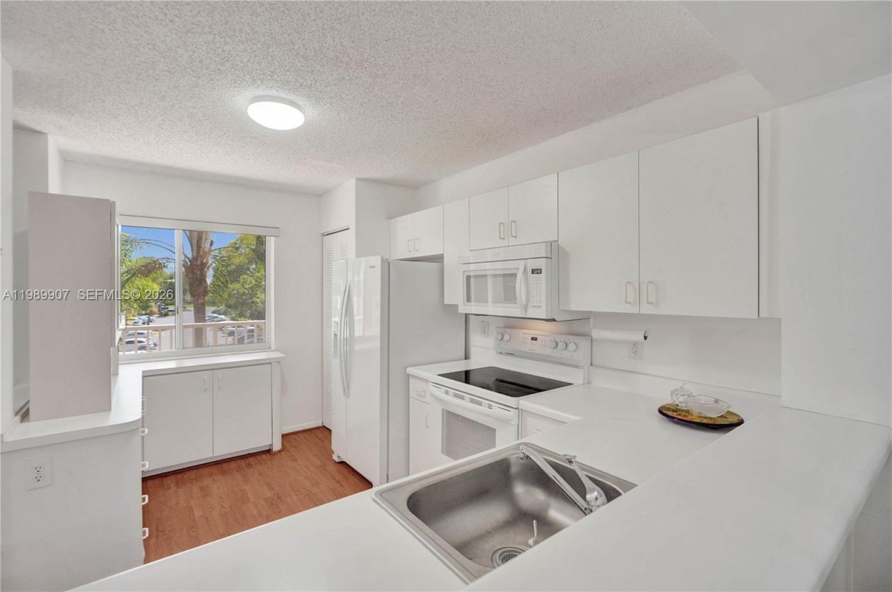 9511 Weldon Cir, Unit G306, Tamarac, FL 33321 Photo