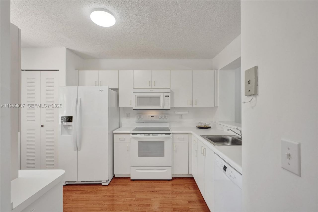 9511 Weldon Cir, Unit G306, Tamarac, FL 33321 Photo