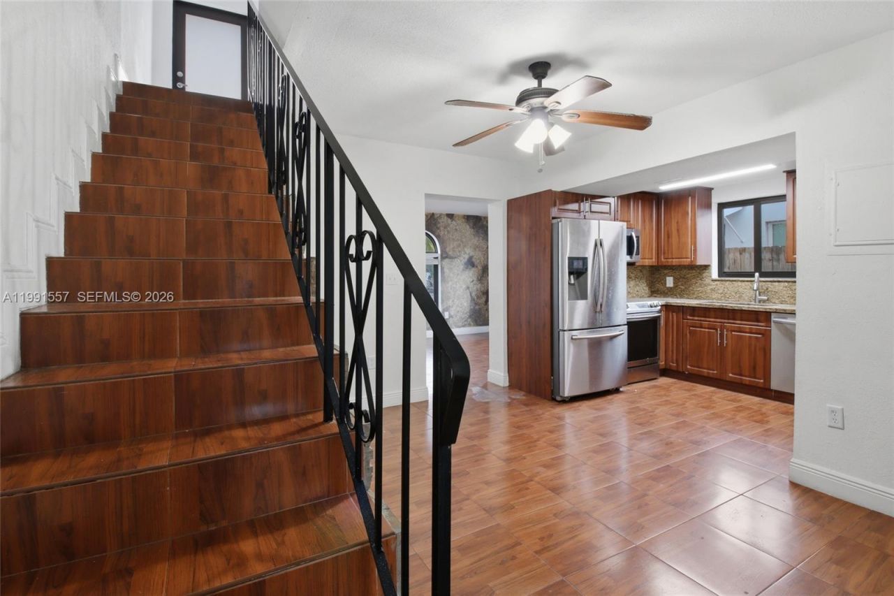 3210 SW 26th St , Unit 3210, Miami, FL 33133 Photo