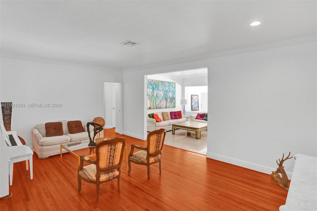 3920 Monserrate St, Coral Gables, FL 33134 Photo