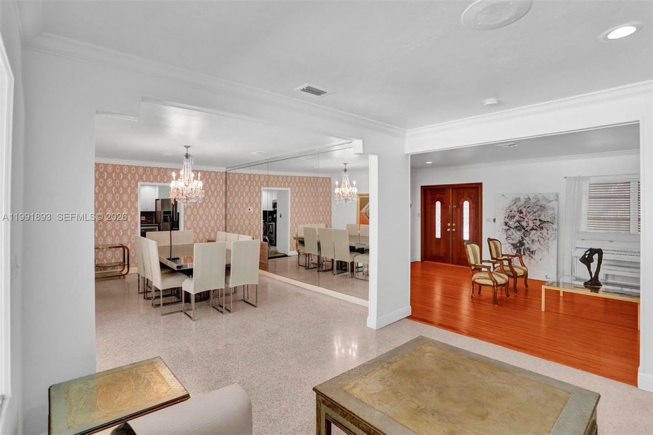 3920 Monserrate St, Coral Gables, FL 33134 Photo