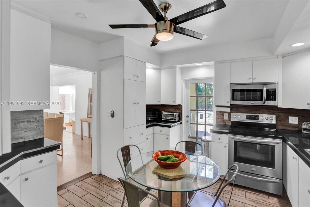 3920 Monserrate St, Coral Gables, FL 33134 Photo