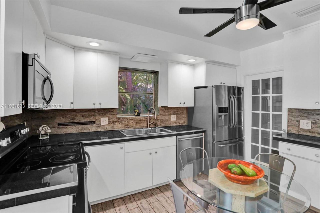 3920 Monserrate St, Coral Gables, FL 33134 Photo