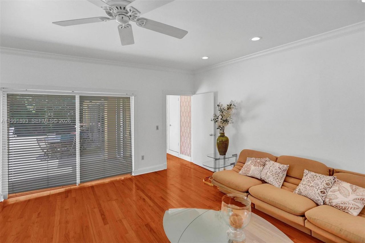 3920 Monserrate St, Coral Gables, FL 33134 Photo