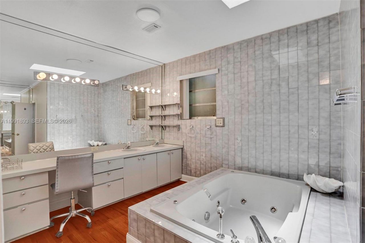 3920 Monserrate St , Coral Gables, FL 33134 Photo