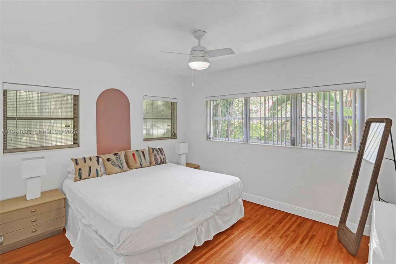 3920 Monserrate St, Coral Gables, FL 33134 Photo