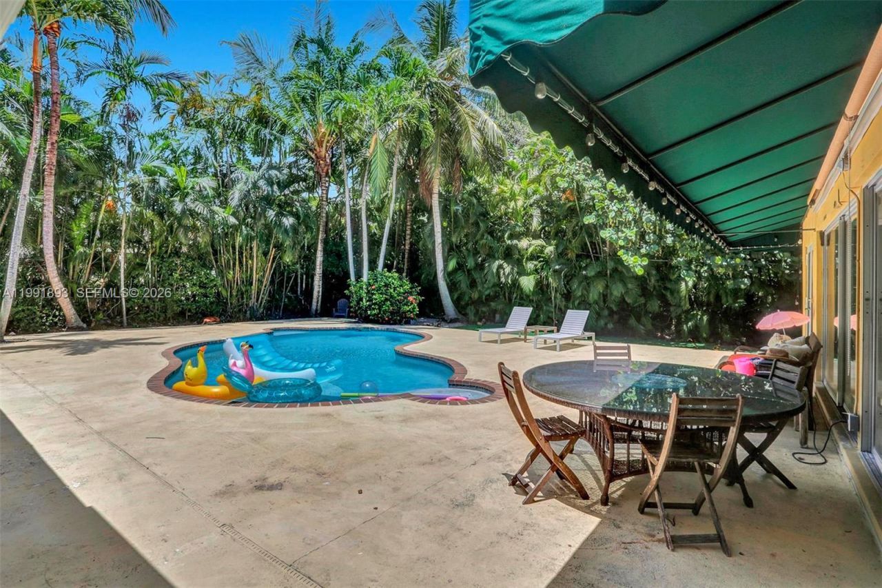 3920 Monserrate St, Coral Gables, FL 33134 Photo