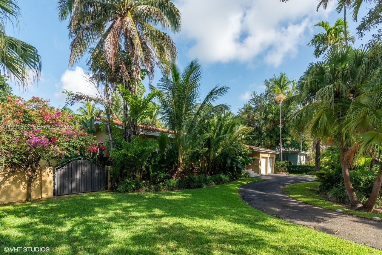 3920 Monserrate St, Coral Gables, FL 33134 Photo
