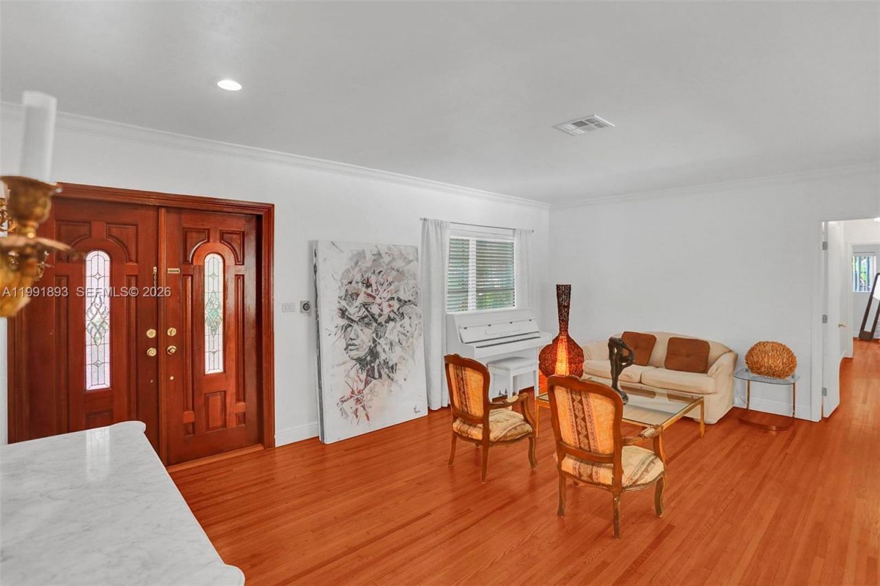 3920 Monserrate St, Coral Gables, FL 33134 Photo