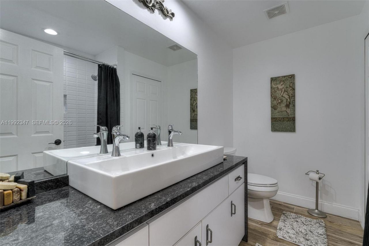 1270 Riverbend Drive , La Belle, FL 33935 Photo