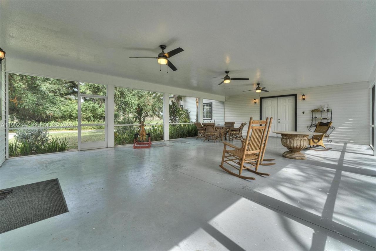 1270 Riverbend Drive , La Belle, FL 33935 Photo