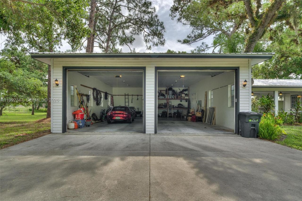 1270 Riverbend Drive , La Belle, FL 33935 Photo