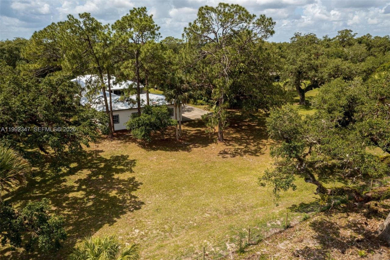 1270 Riverbend Drive , La Belle, FL 33935 Photo