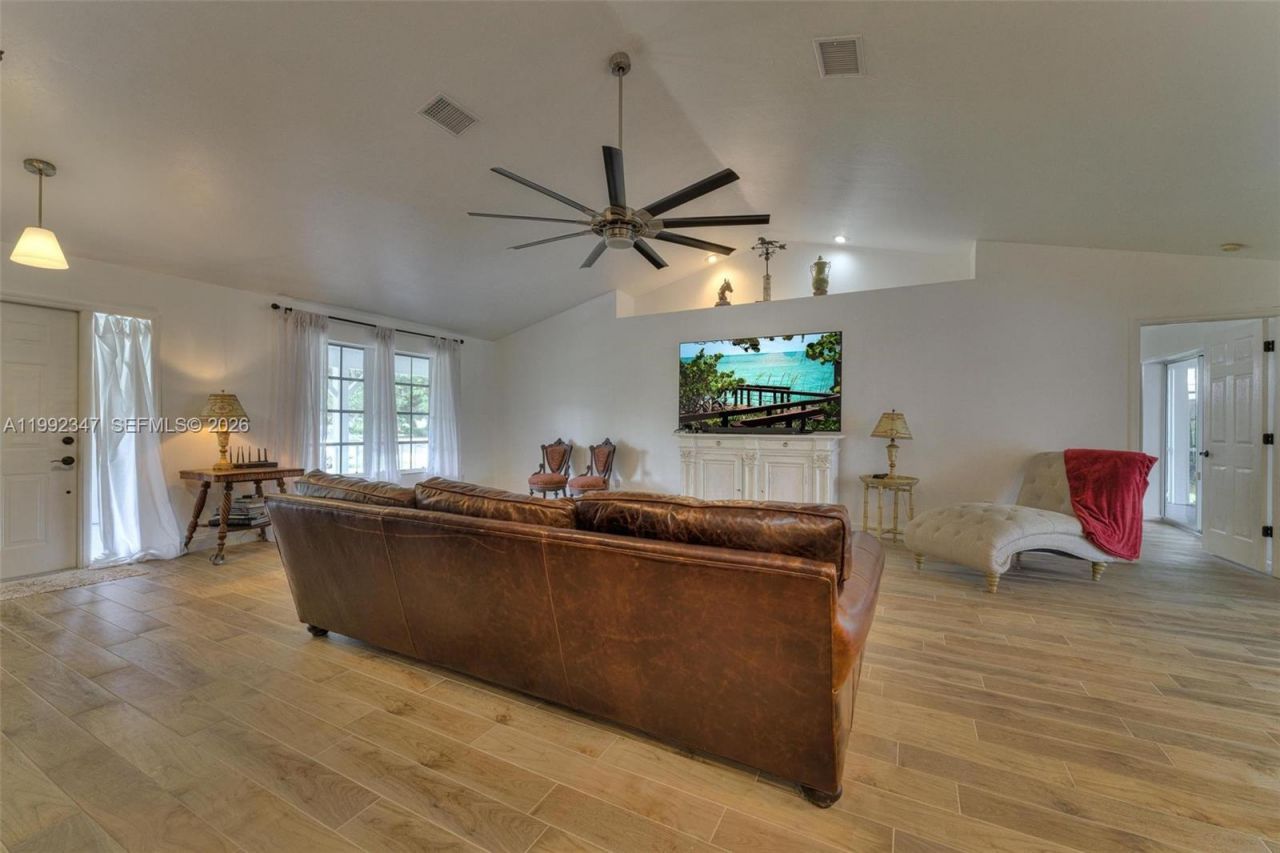 1270 Riverbend Drive , La Belle, FL 33935 Photo