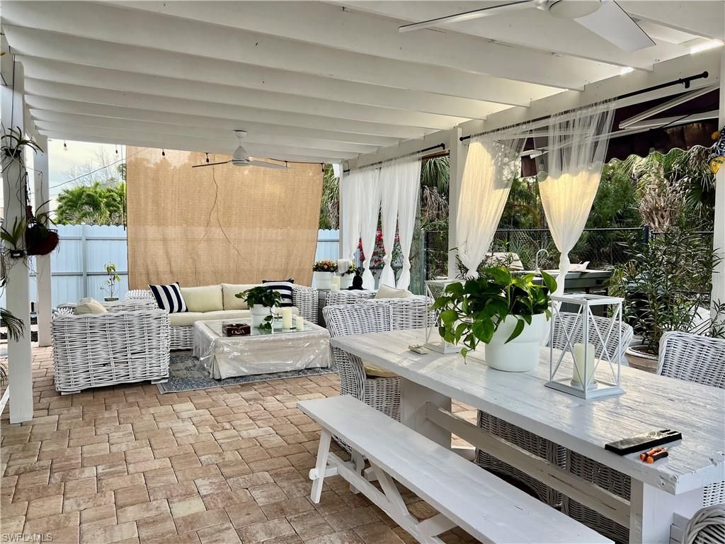 283 Cypress Way W, Naples, FL 34110 Photo