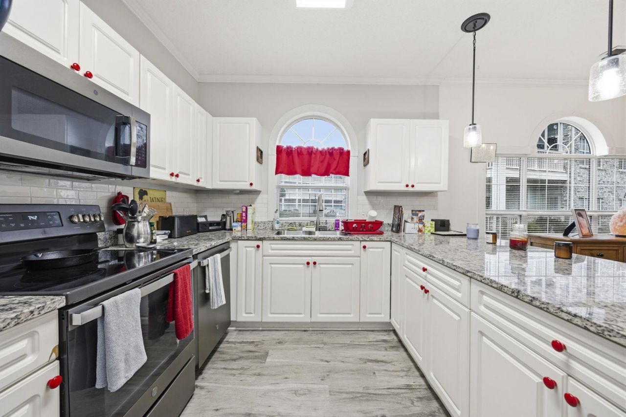 4665 Wild Iris Dr. Photo 16