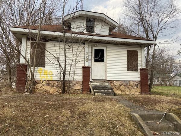 205 E Baltimore Boulevard, Flint, MI 48505