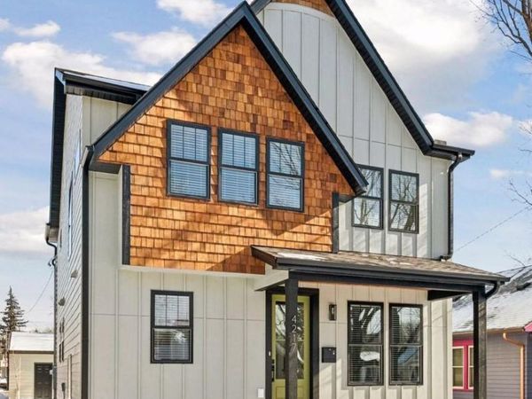 3925 40th Avenue S, Minneapolis, MN 55406