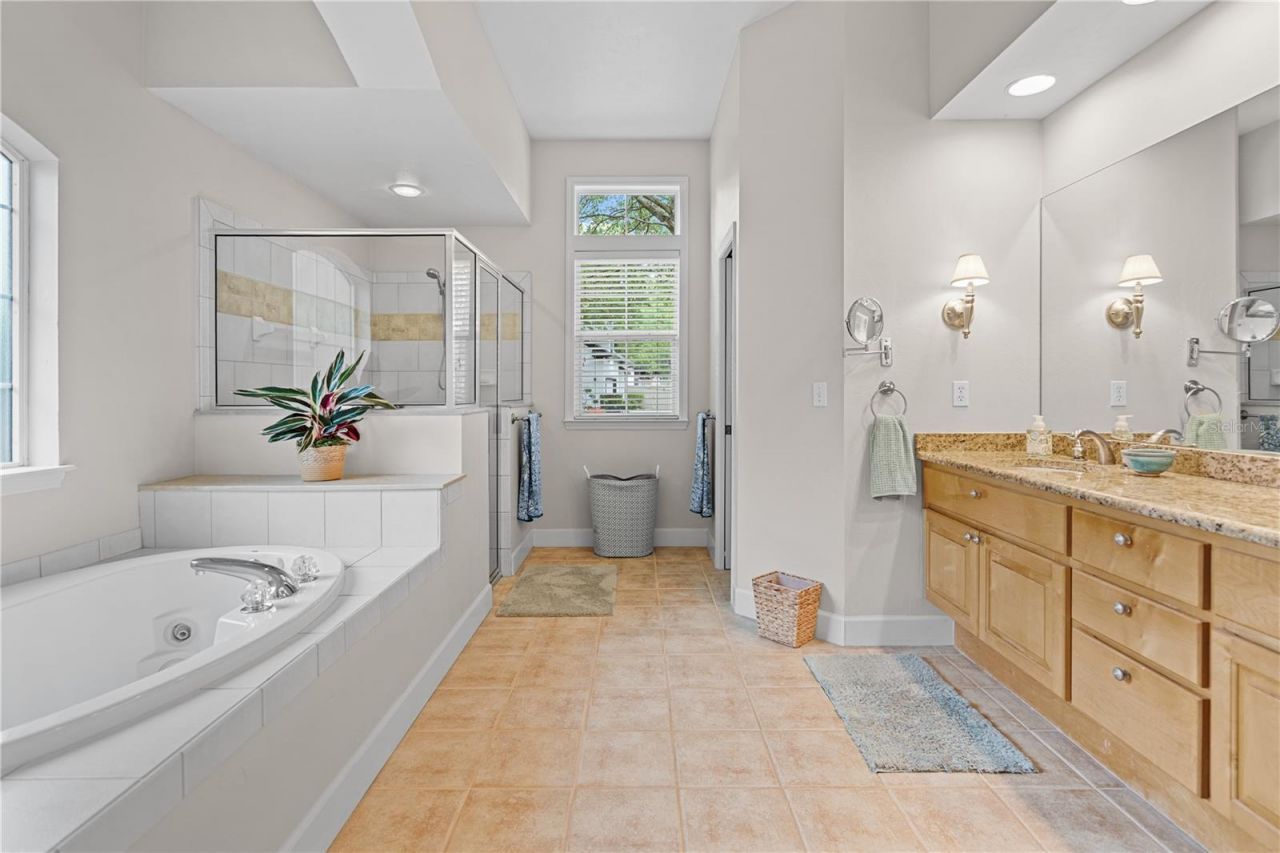 3212 SW 98th Drive, Gainesville, FL 32608 Photo