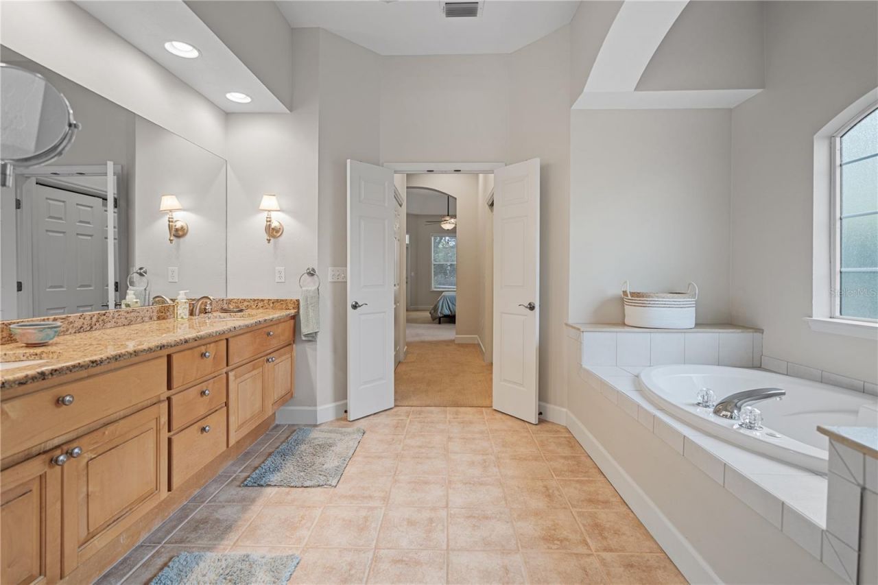 3212 SW 98th Drive, Gainesville, FL 32608 Photo