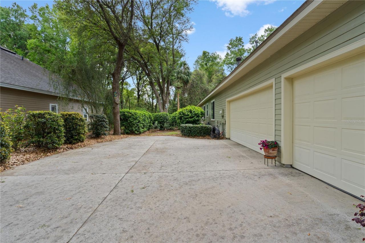 3212 SW 98th Drive, Gainesville, FL 32608 Photo