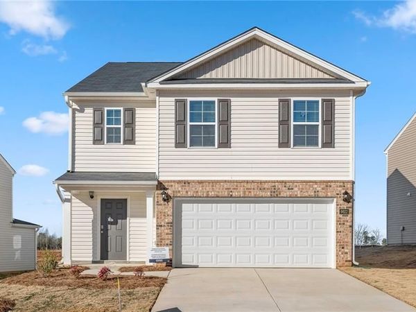 120 Beechwood Circle , Thomasville, NC 27360