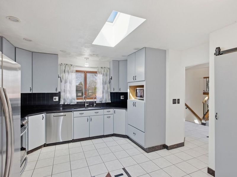 438 Merrick Drive, Beavercreek, OH 45434 Photo 13