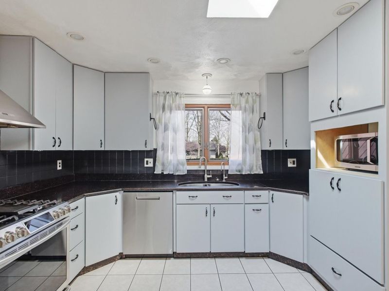 438 Merrick Drive, Beavercreek, OH 45434 Photo 15