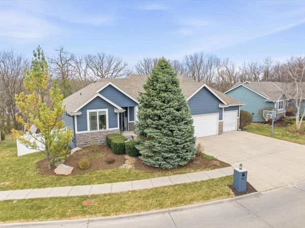 211 PARKWILD Drive, COUNCIL BLUFFS, IA 51503