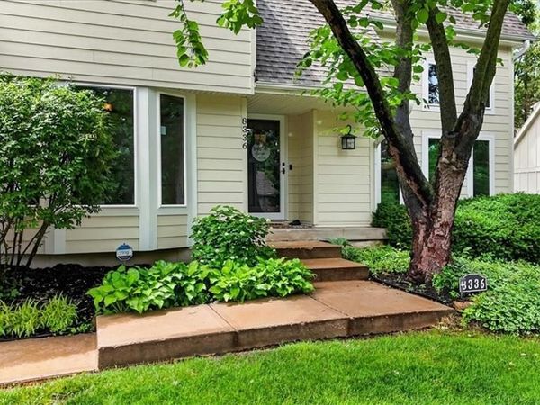 8336 Rosehill Road, Lenexa, KS 66215