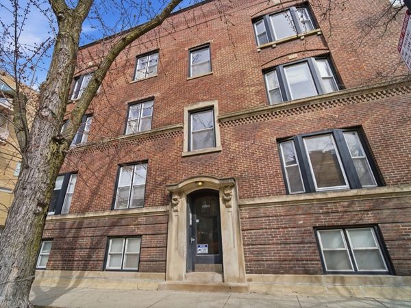 1542 W Cornelia Avenue , Unit 2, Chicago, IL 60657