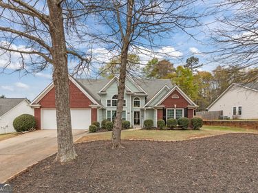 5780 Newberry Point Drive, Flowery Branch, GA 30542