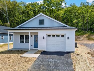1303 EAST MAIN ST, WAYNESBORO, VA 22980