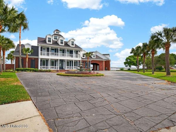 489 Jordan Drive, Biloxi, MS 39531