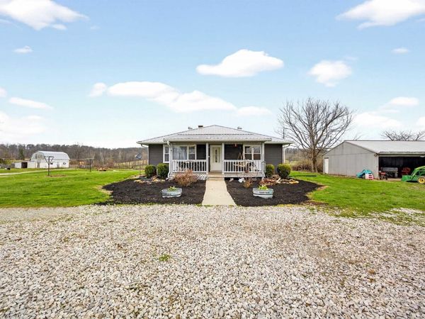 11267 E Main Street, Owensburg, IN 47453