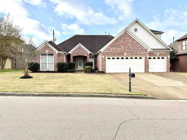 9105 E SUTTERSMILL CV E, Unincorporated, TN 38016