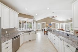 172 Half Moon Trail photo 4