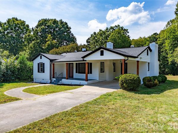 8000 Chapman Street , Charlotte, NC 28216