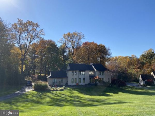 17 JONATHAN MORRIS CIRCLE, MEDIA, PA 19063