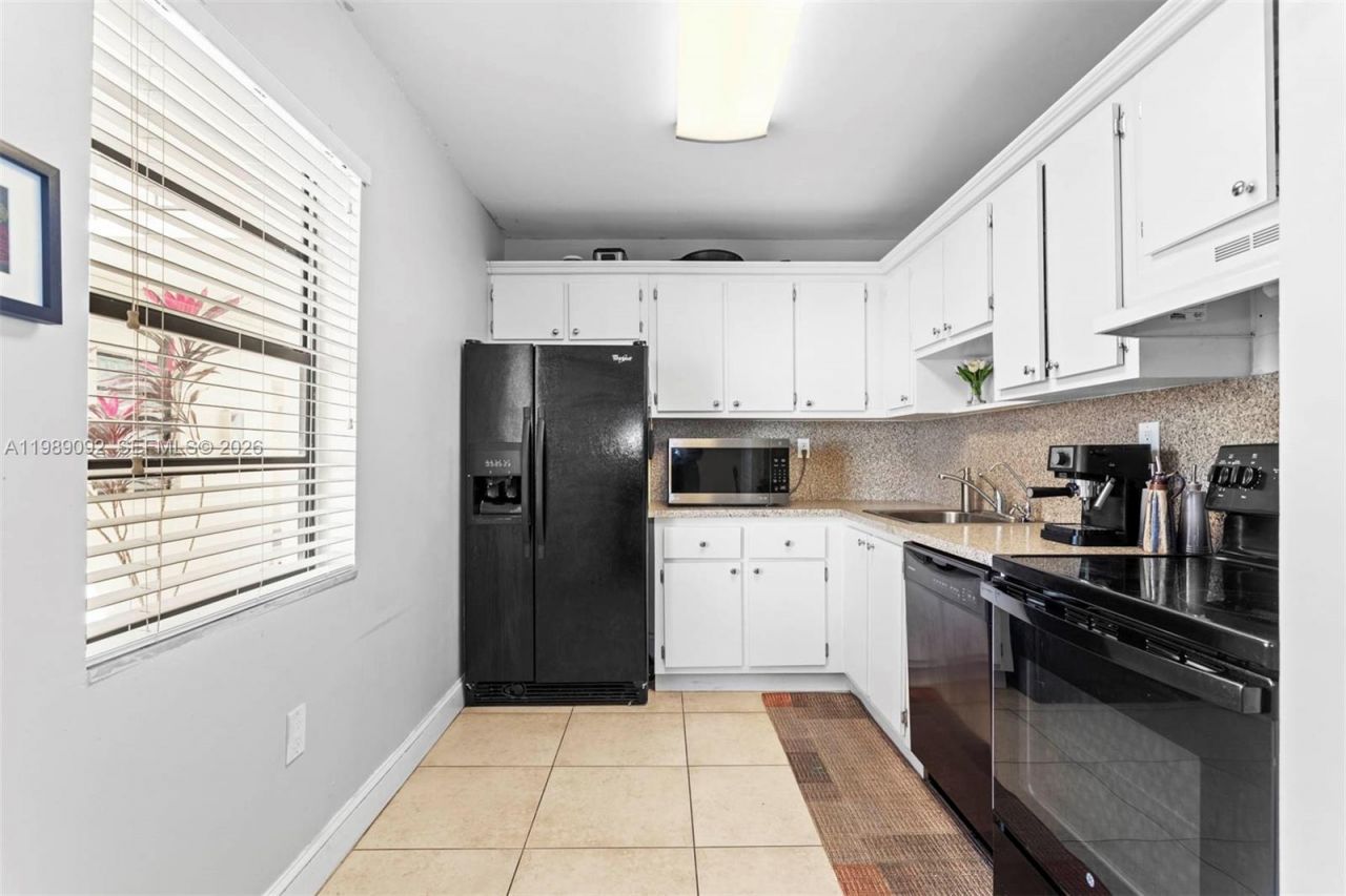 8287 SW 128th St , Unit 109, Pinecrest, FL 33156 Photo