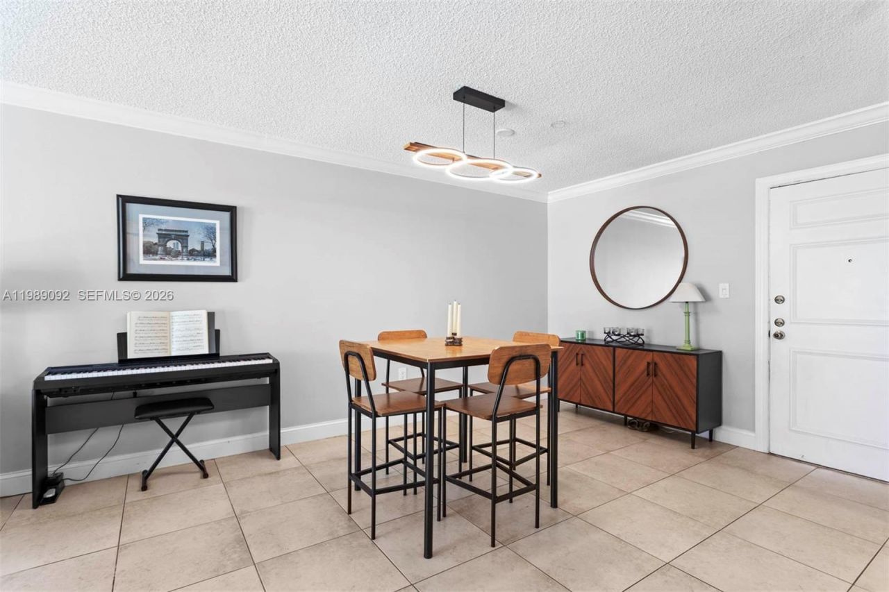 8287 SW 128th St , Unit 109, Pinecrest, FL 33156 Photo