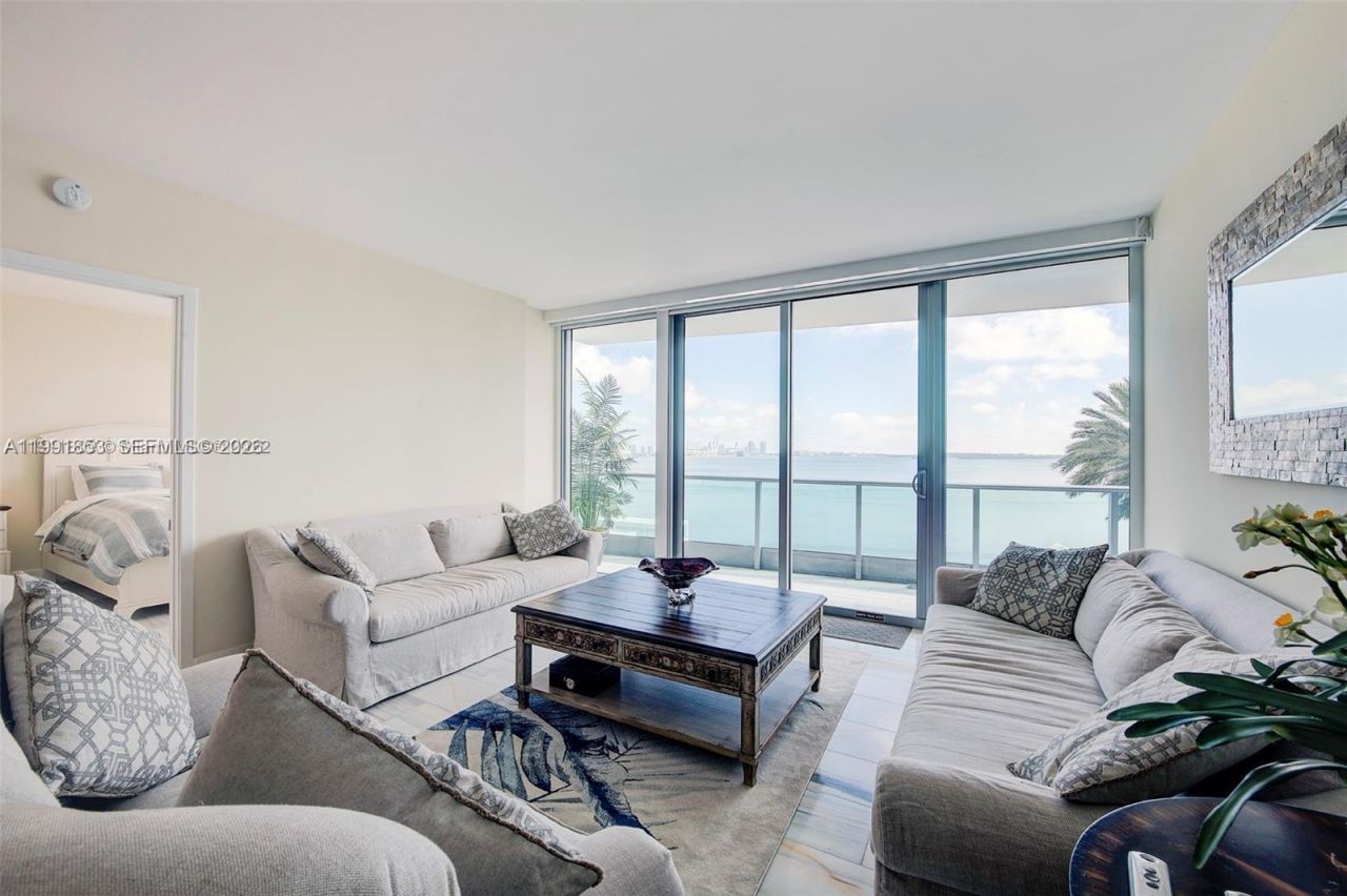 1331 Brickell Bay Dr , Unit 903, Miami, FL 33131 Photo