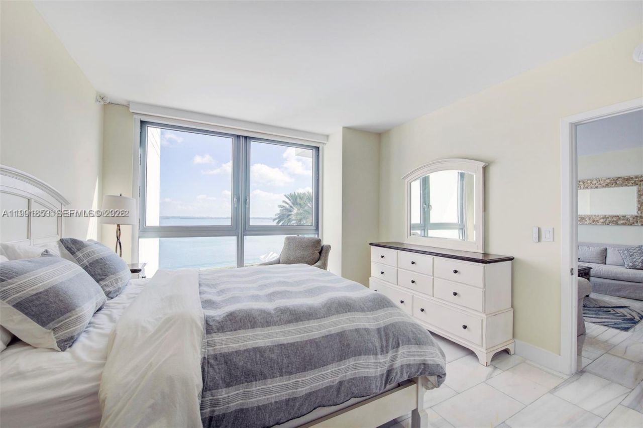 1331 Brickell Bay Dr , Unit 903, Miami, FL 33131 Photo