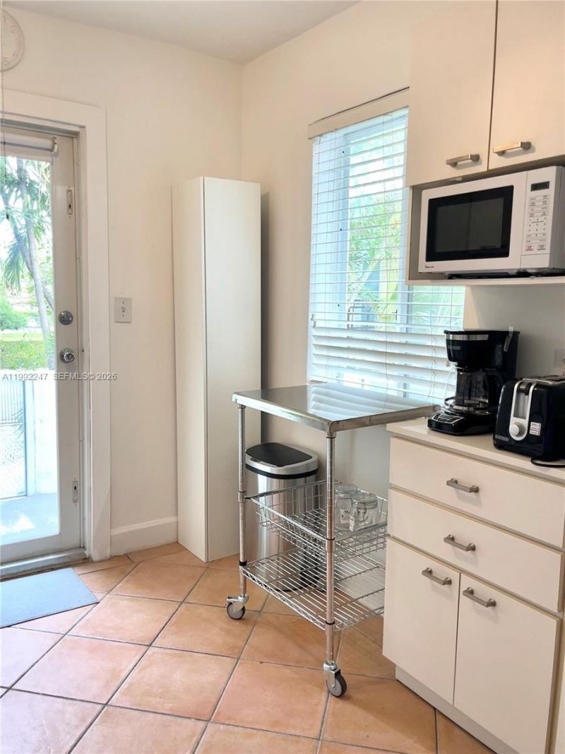 8036 Harding Ave, Unit 3, Miami Beach, FL 33141 Photo